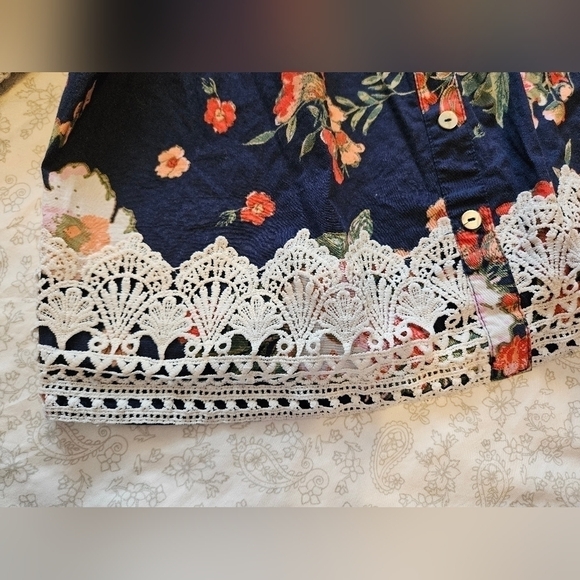 Love J crop top size small - Picture 3 of 6